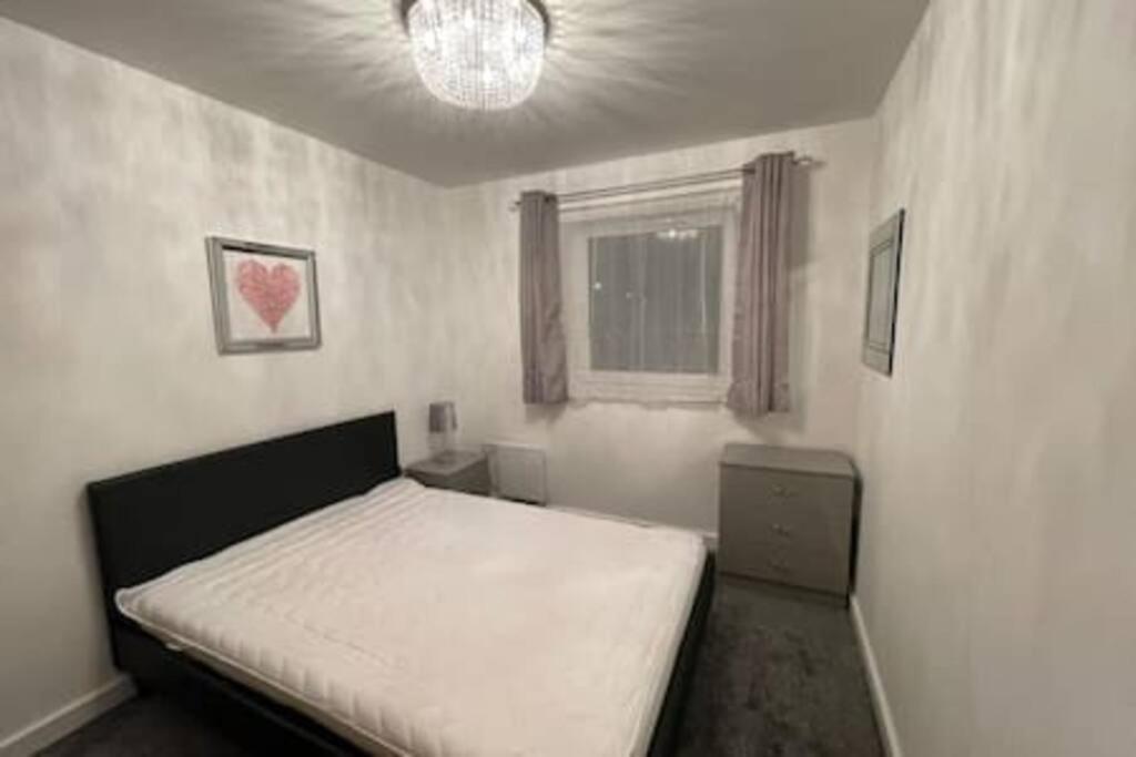 Moda Wigan 2 - Stylish 2 Bed In Central Wigan Eksteriør bilde